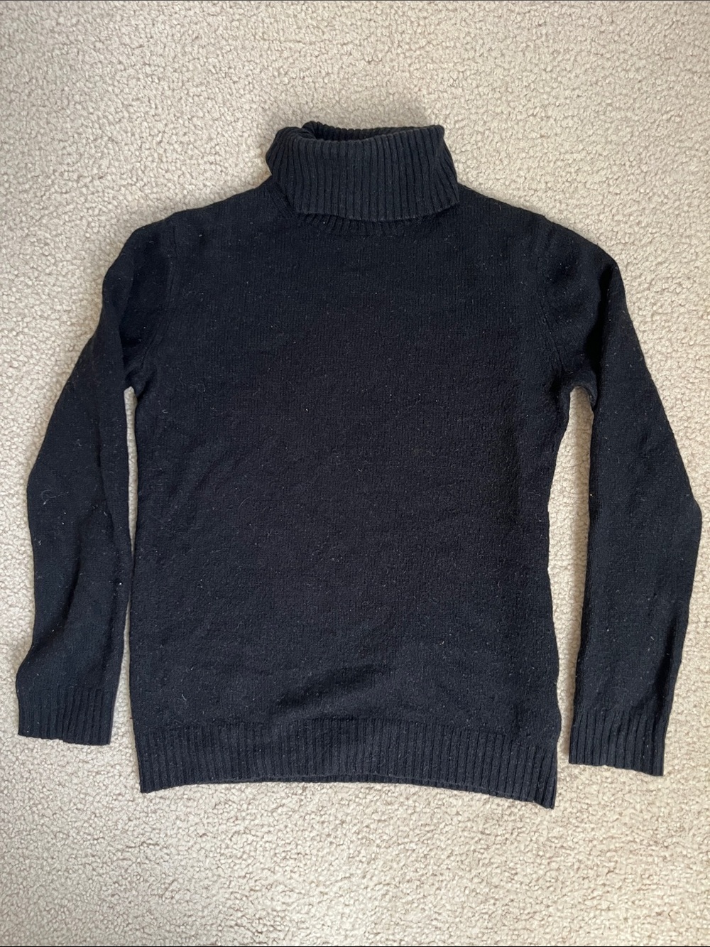 UNIQLO Wool Alpaca Black Turtleneck Sweater